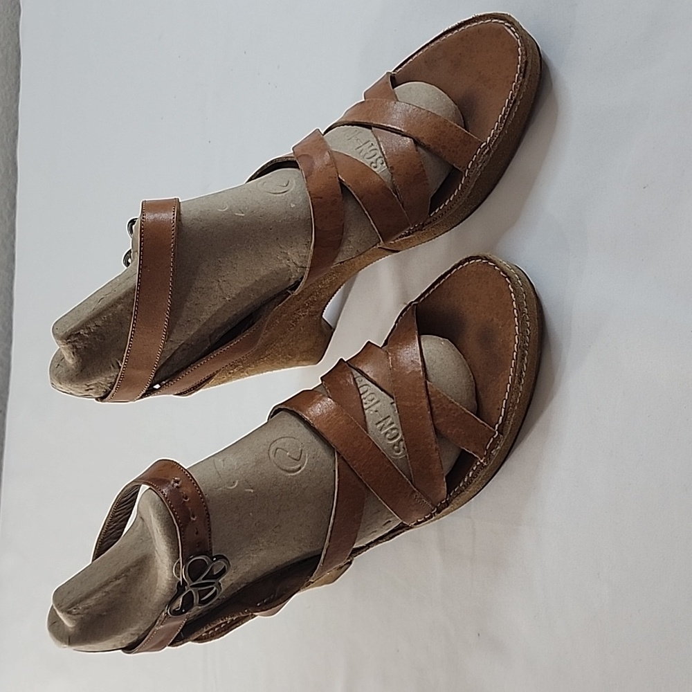 Coach Telma Calf Leather and Suede Butterfly Buckle Wedge Heels Size 9B